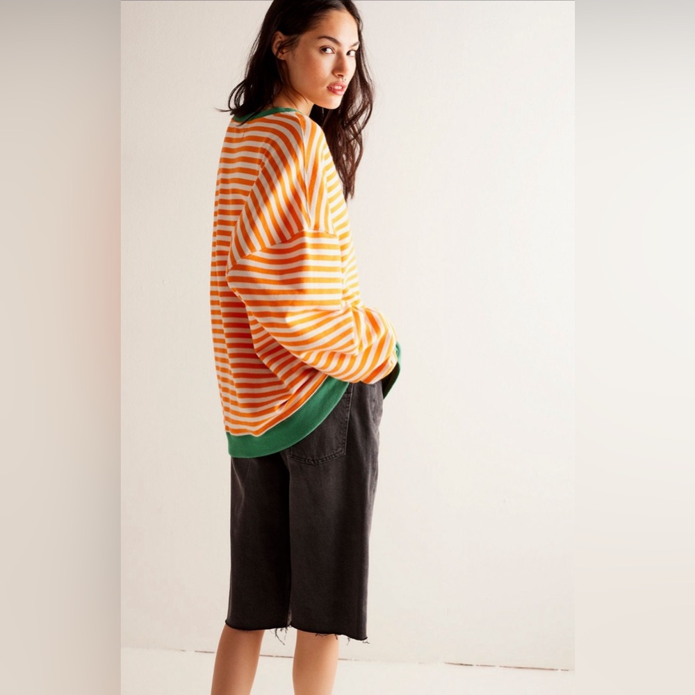 We The Free Classic Striped Oversized Crewneck - Picture 3 of 16